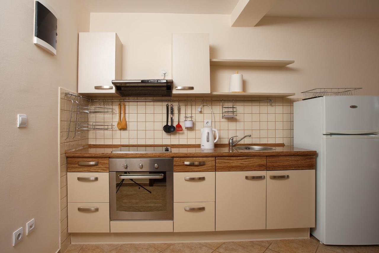Suntime Apartment Тиват Екстер'єр фото