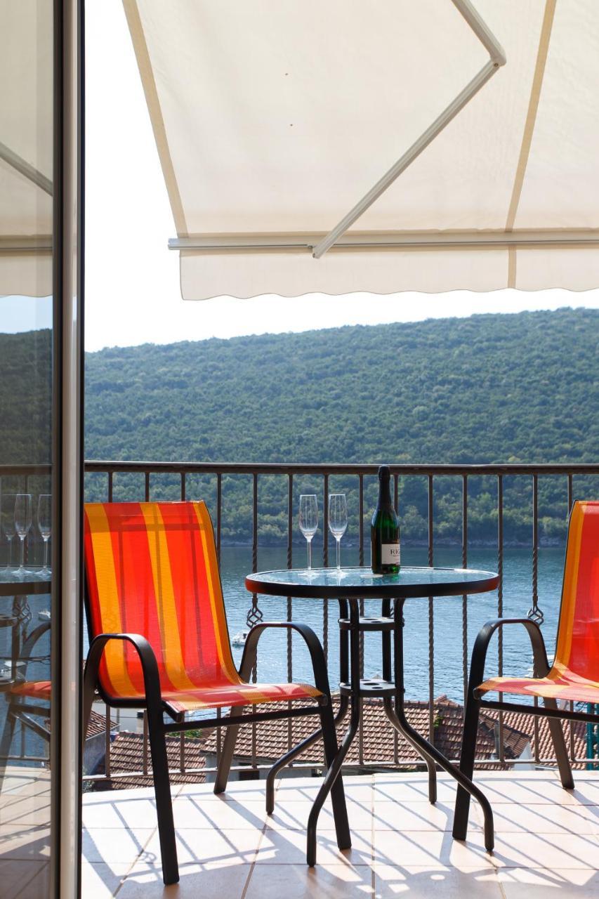Suntime Apartment Тиват Екстер'єр фото